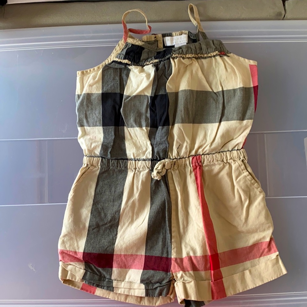 Burberry baby girl suit size 18 months